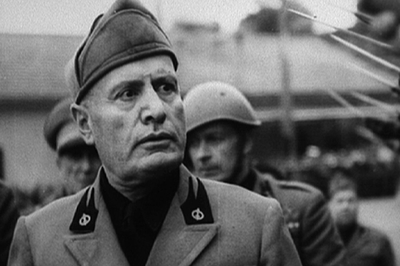 Una delle ultime immagini di Benito Mussolini a Salò