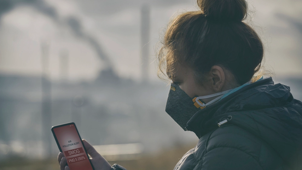 Alert per aria inquinata su smartphone 