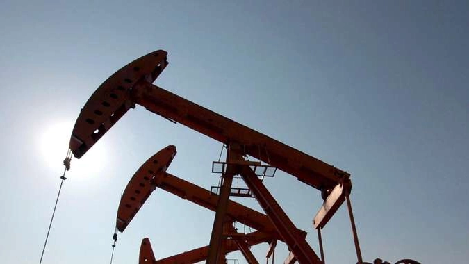 Petrolio: forte rialzo su attese Opec