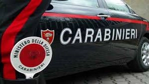 Un'auto dei carabinieri (Foto archivio)