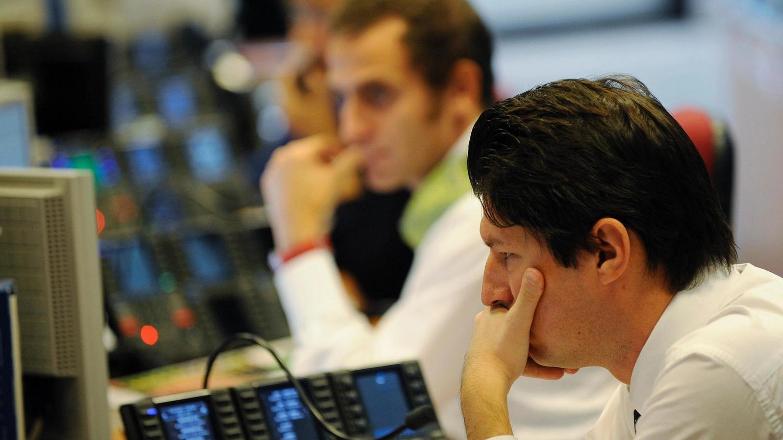Borsa: l'Europa si indebolisce dopo Lagarde, Milano +0,1%