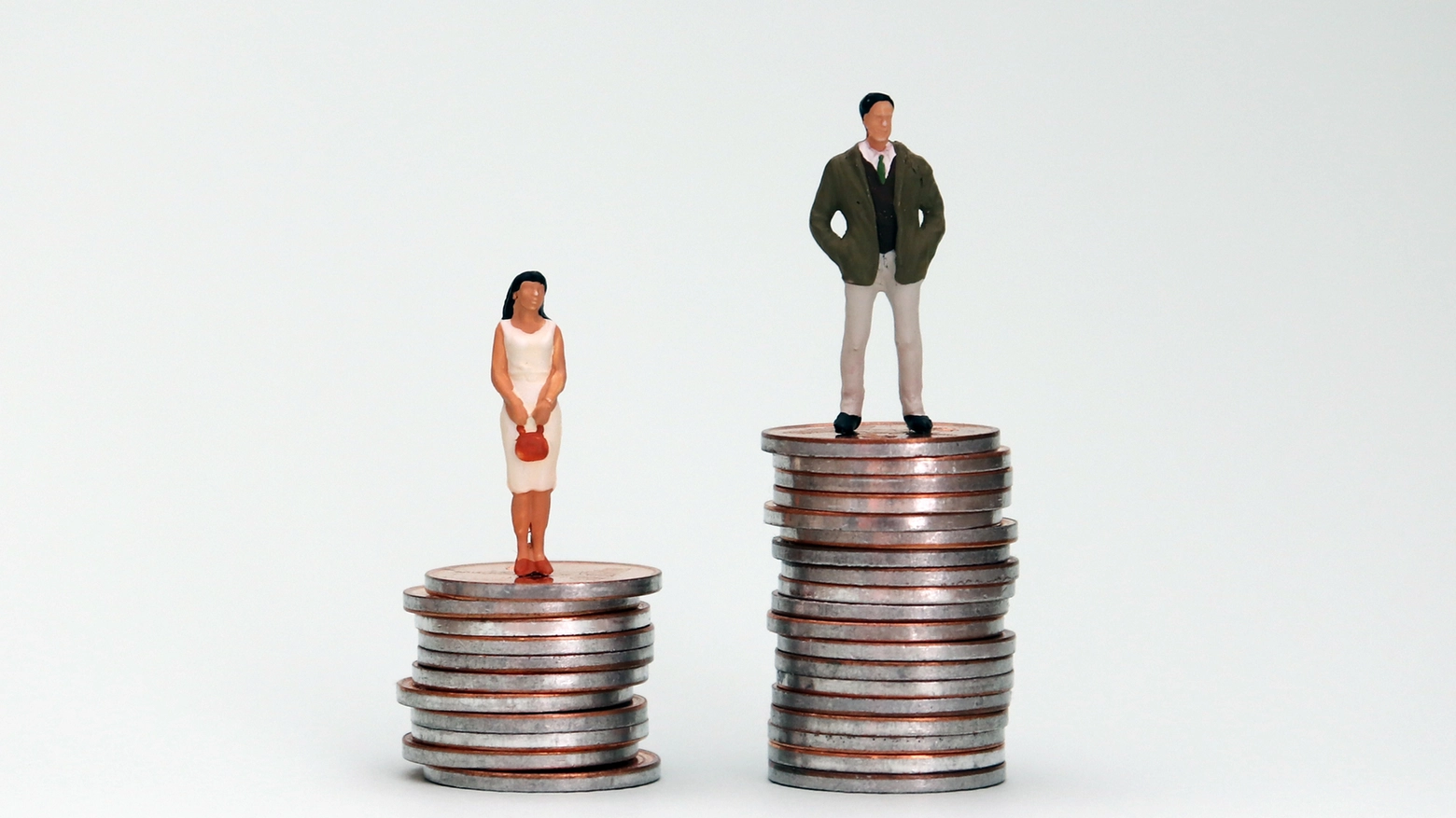 Quasi 8mila euro di differenza la differenza salariale tra uomini e donne nel settore privato