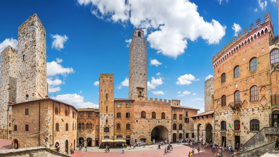 San Gimignano, borgo medievale della Toscana