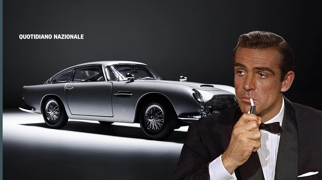 Una Aston Martin e Sean Connery nei panni di James Bond