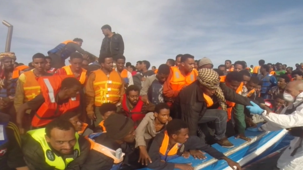 Soccorsi ai migranti in acque internazionali (DIRE)