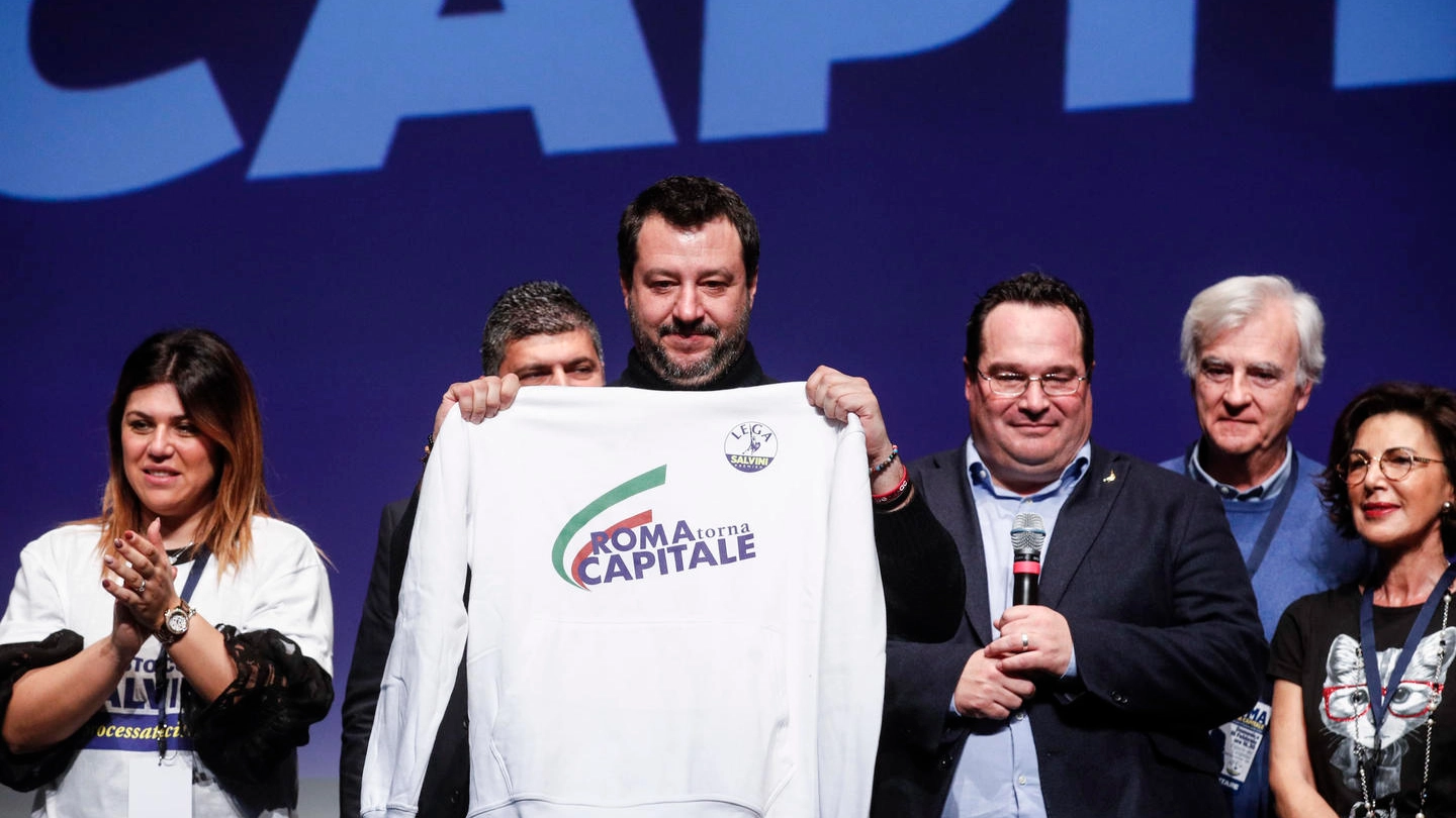 Matteo Salvini, campagna elettorale a Roma (Ansa)
