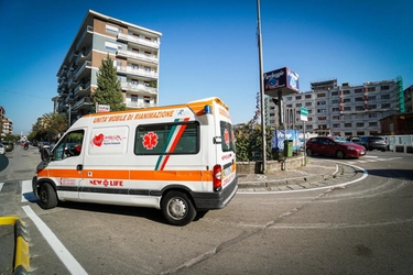 Castellammare, troppa gente in attesa al pronto soccorso: infermiera trascinata per i capelli e presa a pugni in faccia