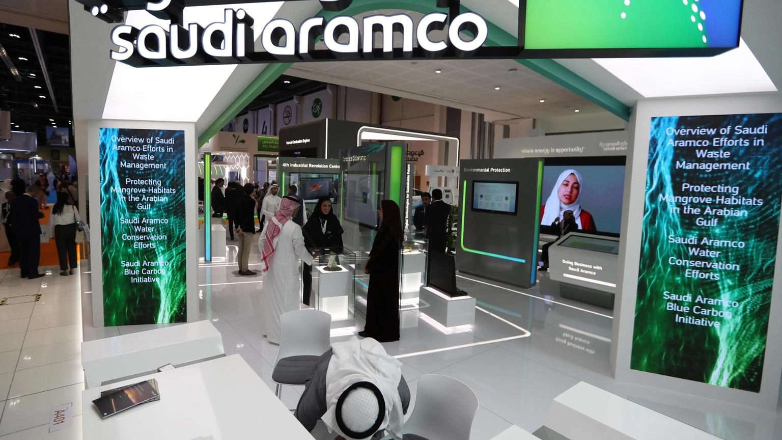 L'Arabia Saudita valuta vendita azioni Aramco da 10 miliardi