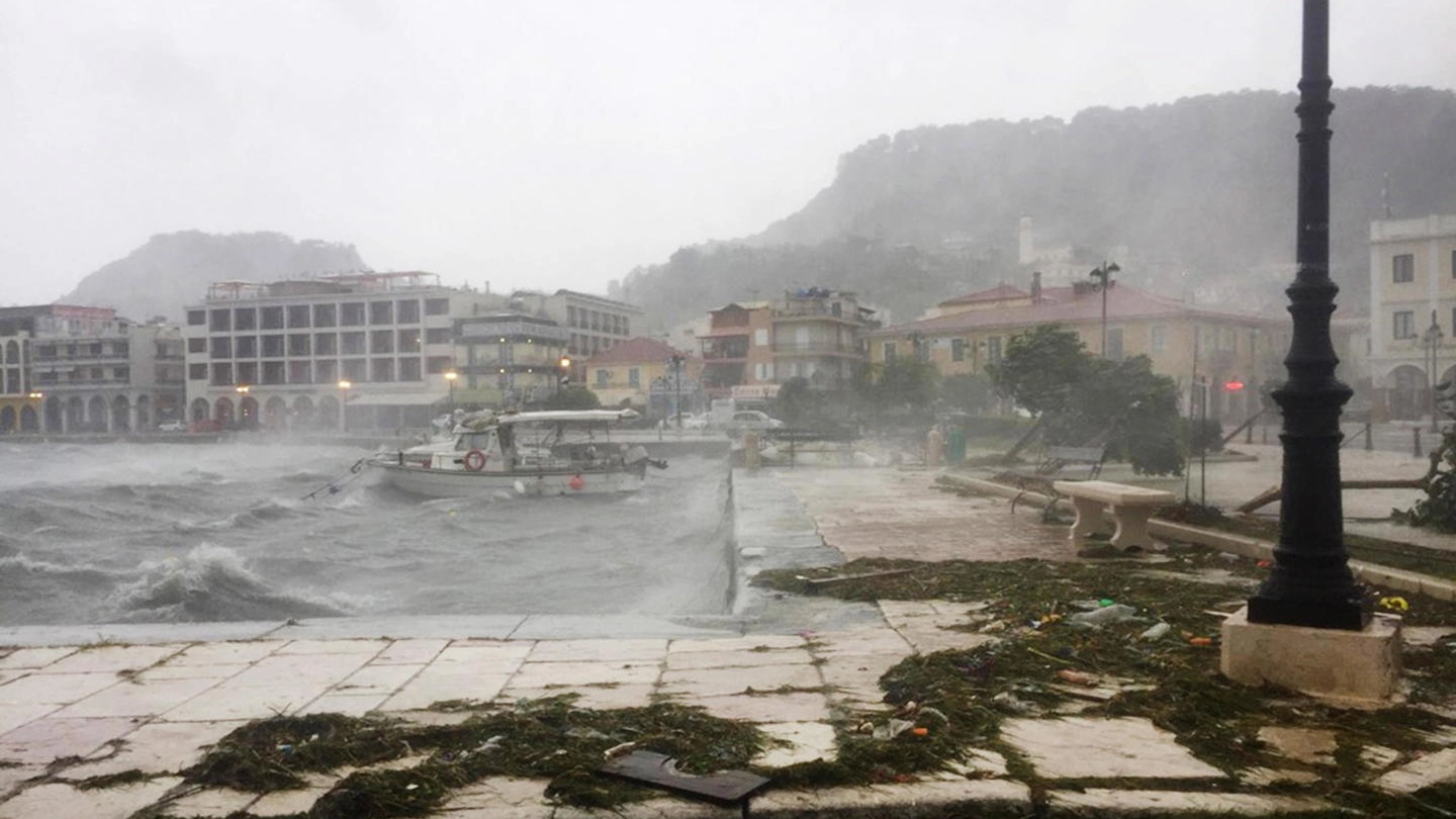 Il ciclone Medicane a Zacinto (Ansa)