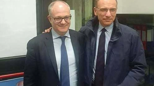 L’ex ministro Roberto Gualtieri, 54 anni, e il neo segretario del Partito democratico, Enr
