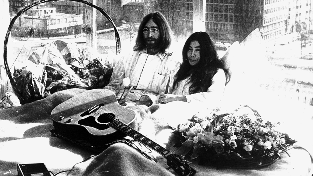 John Lennon e Yoko Ono nel maggio 1969 – Foto: LaPresse