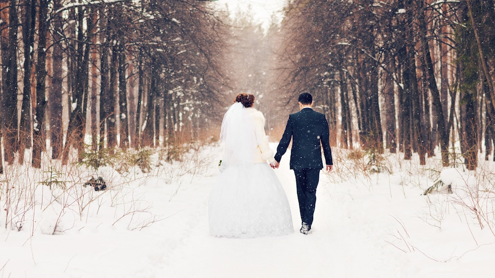I consigli per vestirsi a un matrimonio invernale