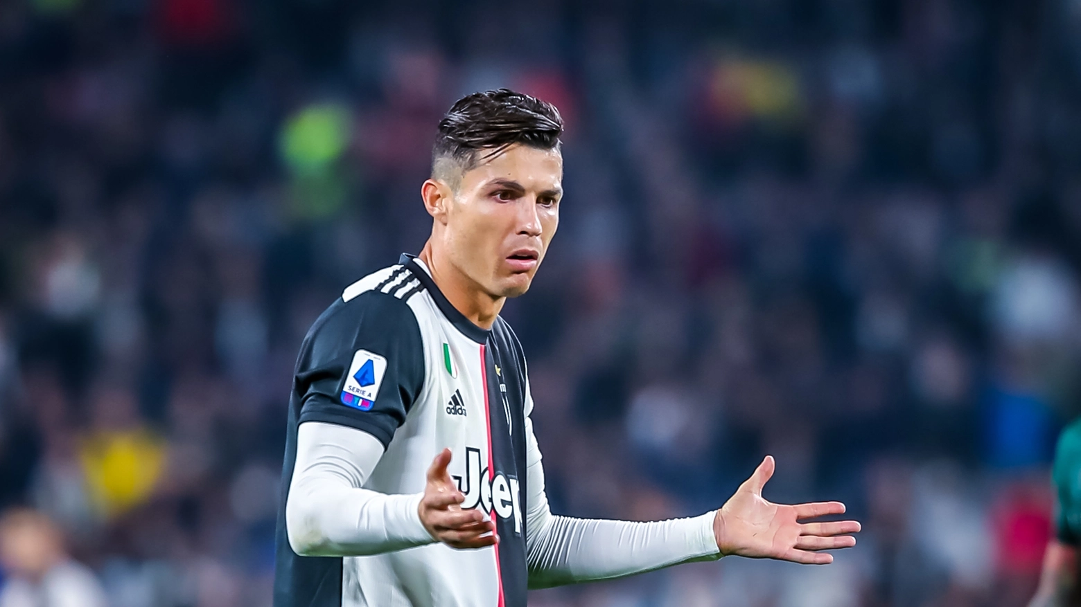 Cristiano Ronaldo è ancora in Portogallo in attesa di capire il futuro del campionato
