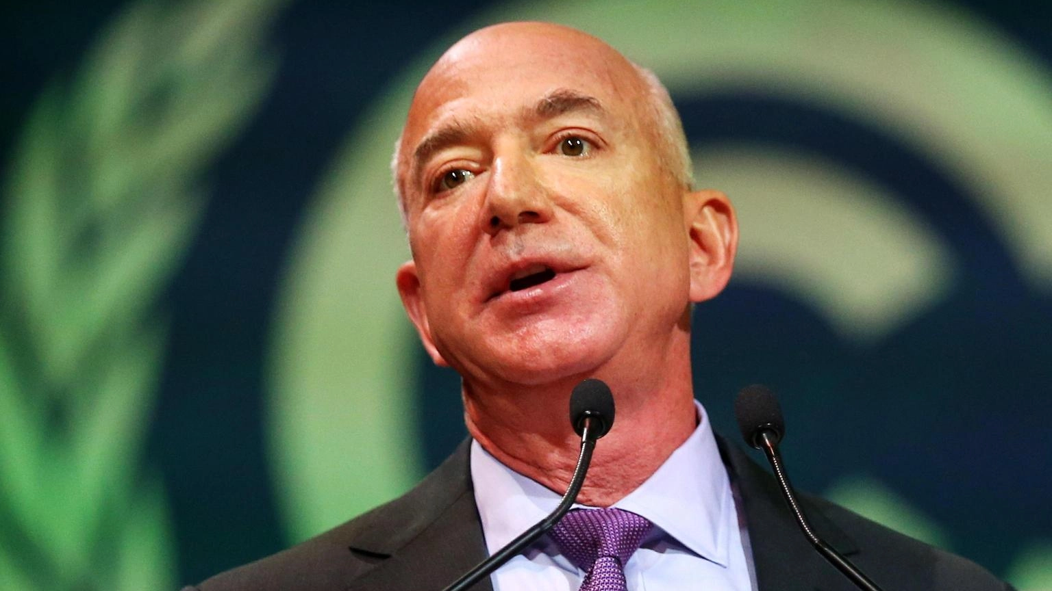Amazon, Bezos vende azioni per 2,04 miliardi di dollari