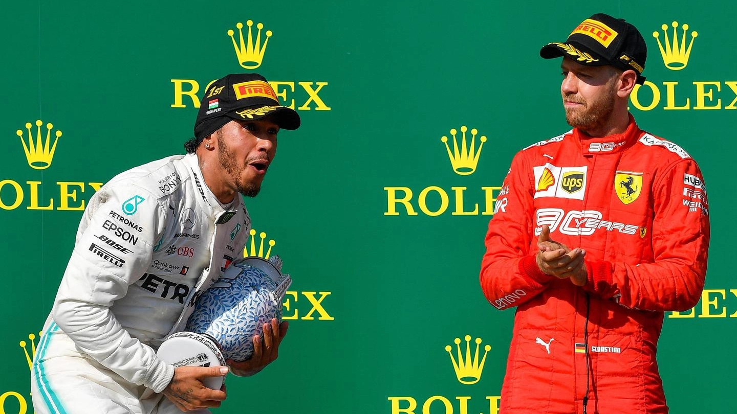 Lewis Hamilton e Vettel sul podio in Ungheria (Ansa)