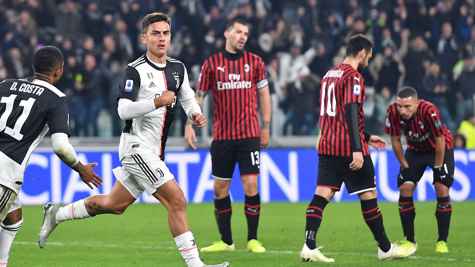 L'esultanza di Dybala, decisivo nell'ultimo Juventus-Milan di campionato