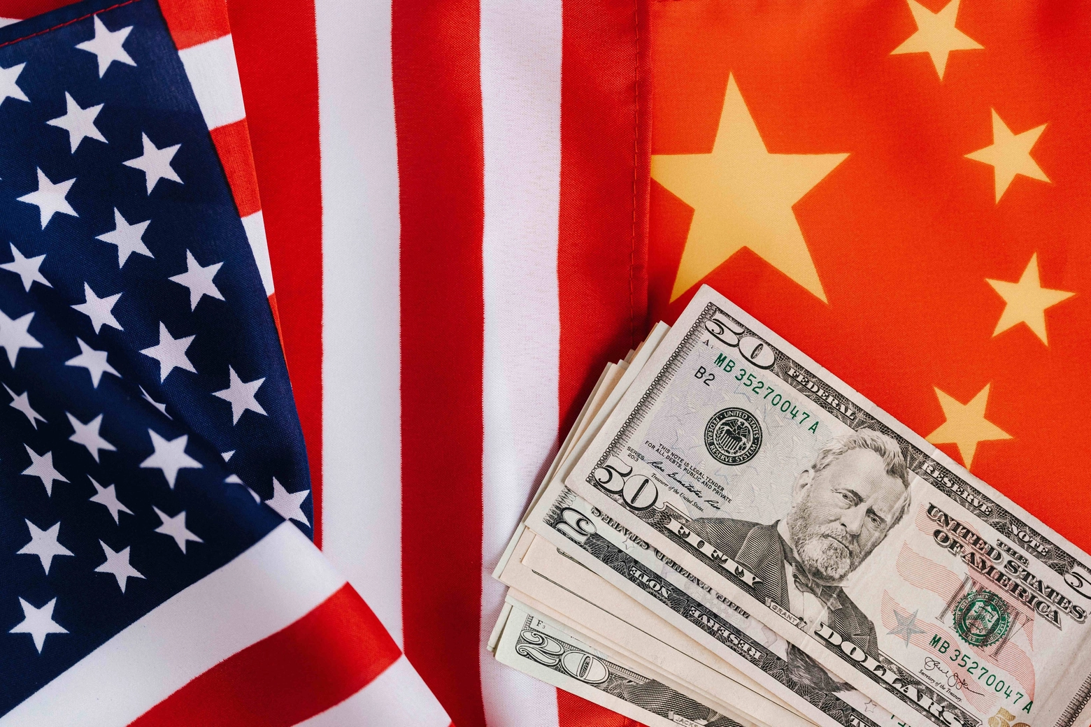 Meloni al bivio nelle relazioni con Cina e USA