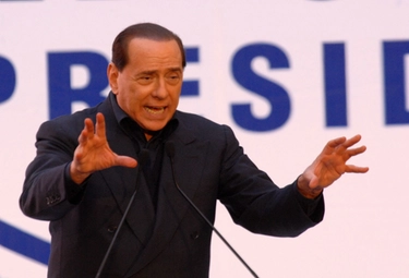 Borsa italiana oggi, come vanno i titoli della galassia Berlusconi da Mfe-Mediaset a Mondadori