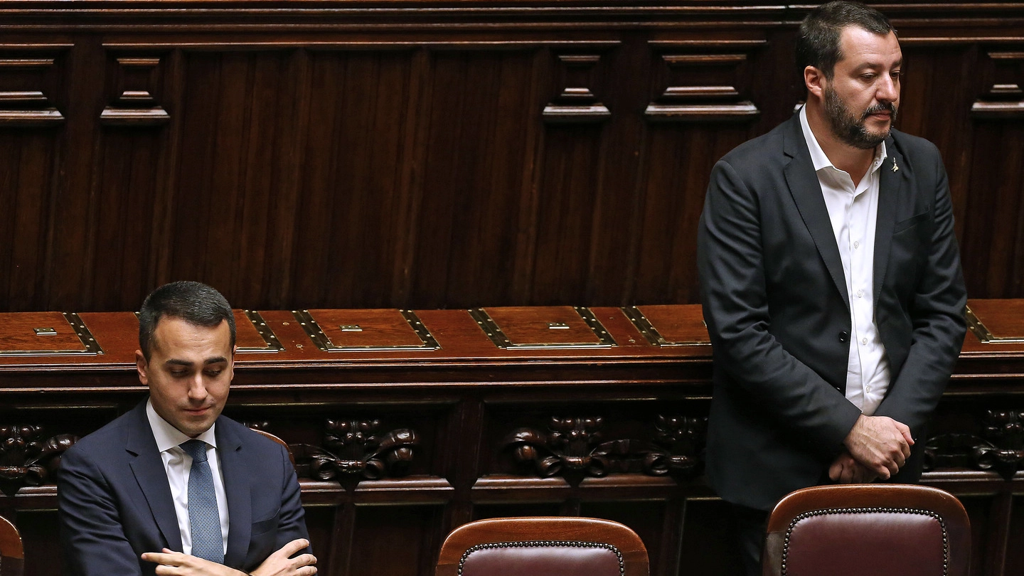Luigi Di Maio e Matteo Salvini in Parlamento (ImagoE)