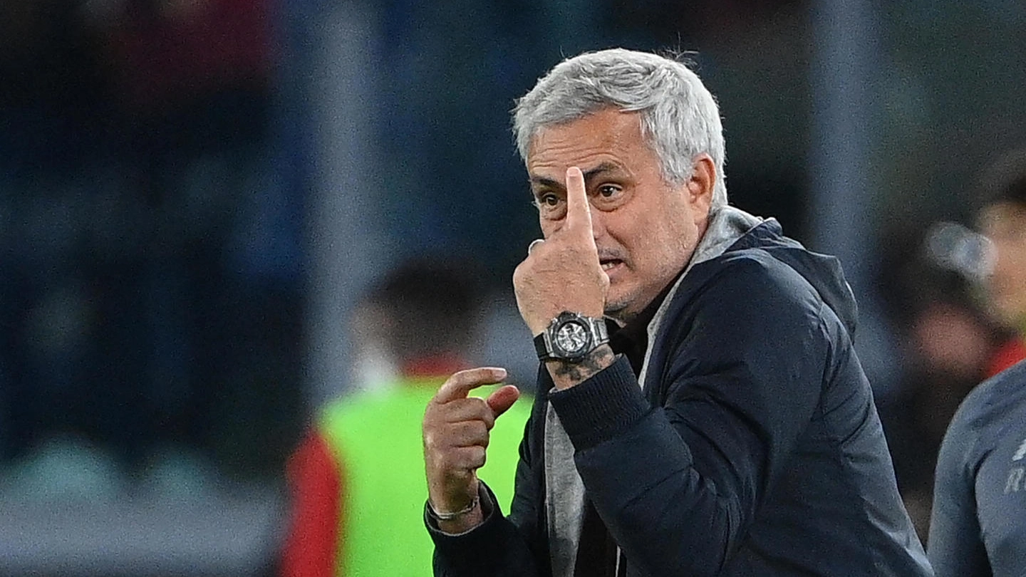  José Mourinho espulso durante Roma-Napoli (Ansa)
