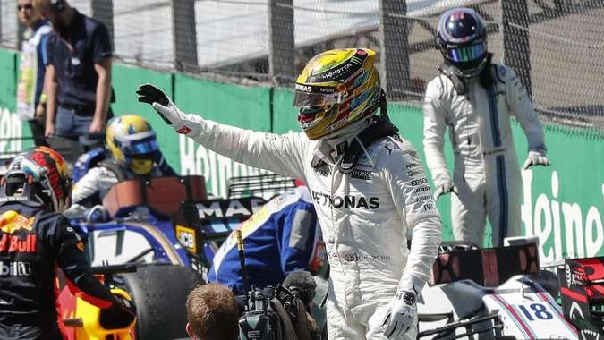 F1, Hamilton "aiutato da forza mentale"