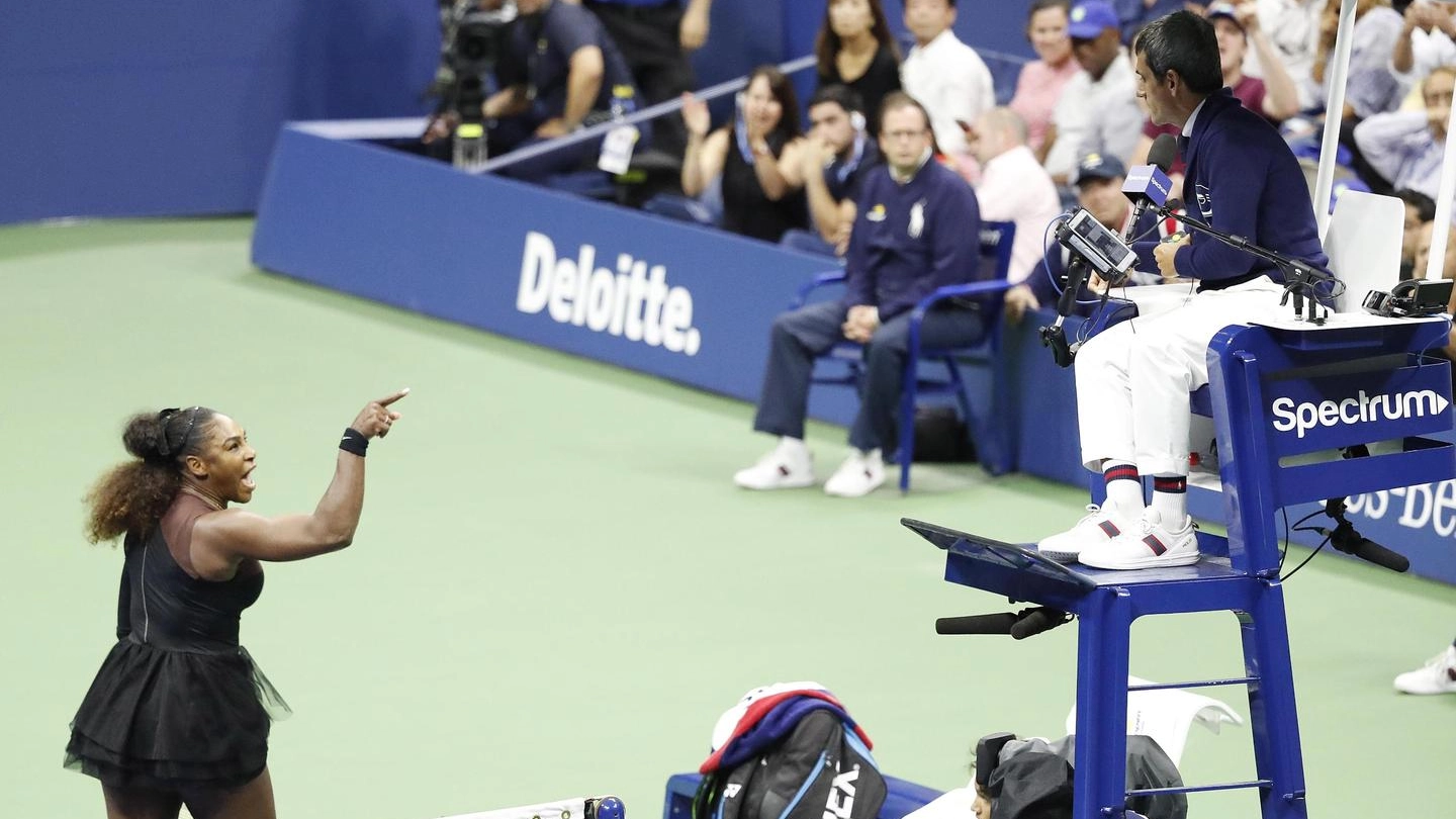 Serena Williams attacca il giudice di sedia Carlos Ramos (Ansa)