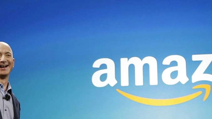 Amazon: patrimonio Bezos a 100 mld dlr