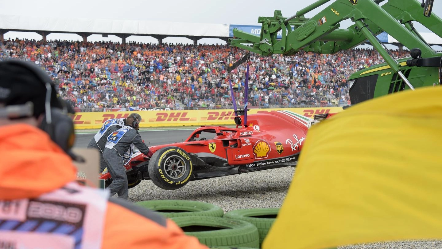 F1 Gp Germania 2018, l'incidente di Sebastian Vettel (Ansa)