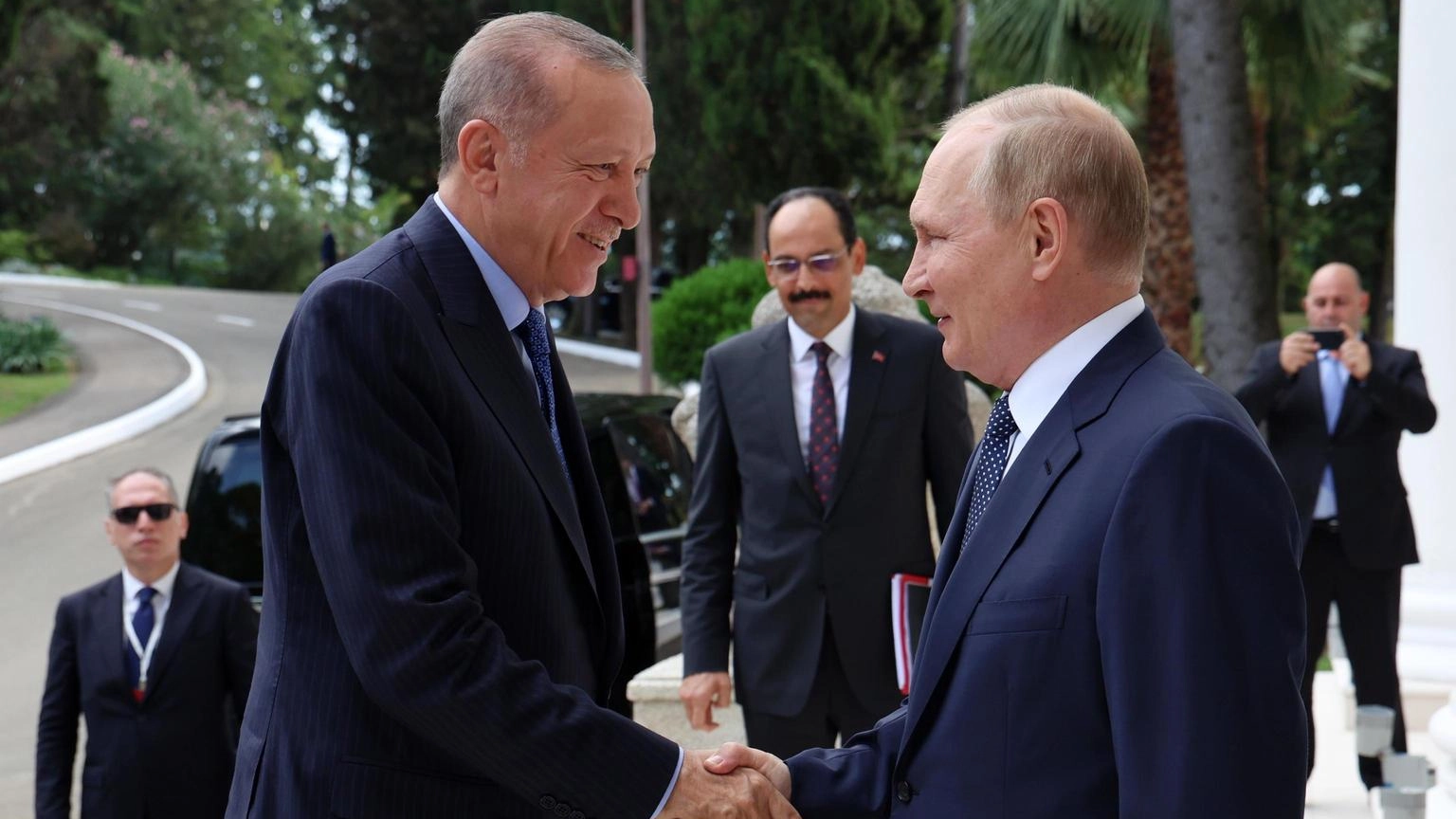 Erdogan è arrivato a Sochi per l'incontro con Putin