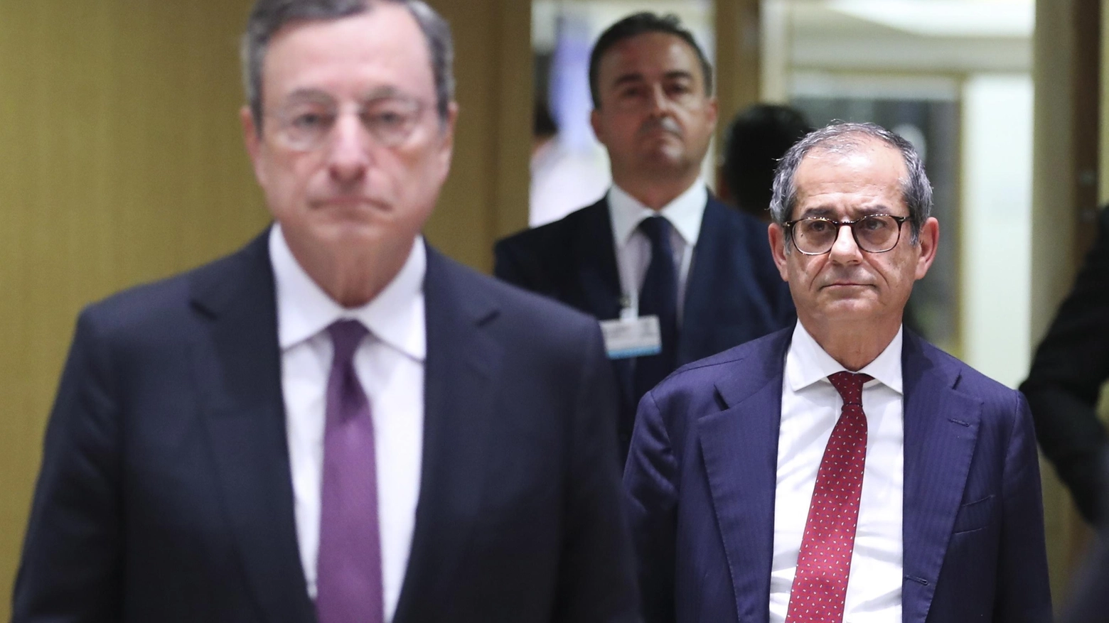 Mario Draghi e Giovanni Tria (Ansa)