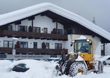 Maltempo Veneto, neve sopra i 1.000 metri: abbondante da Cortina ad Asiago, record di 165 centimetri sul Piz Boè. Ed è in arrivo nuovo freddo