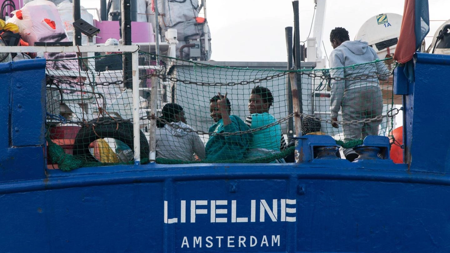 Migranti soccorsi a bordo della Lifeline (Ansa)