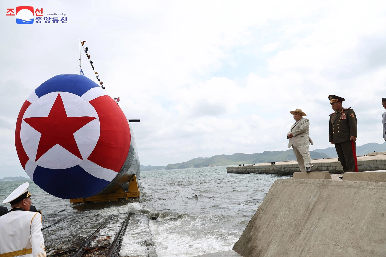 Sottomarino nucleare tattico, cerimonia di presentazione Corea del Nord (Ansa)