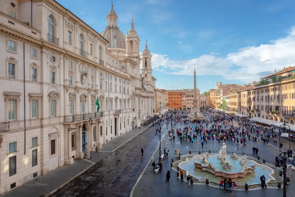 Roma, piazza Navona a 360 gradi: dall'area archeologica ai monumenti simbolo del Barocco