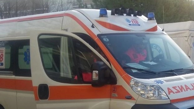 Ambulanza (foto d'archivio)