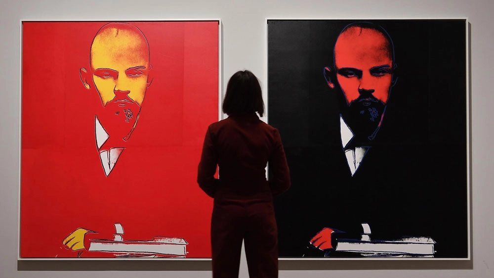 Il quadro 'Lenin' (1986) in mostra alla Tate Modern di Londra