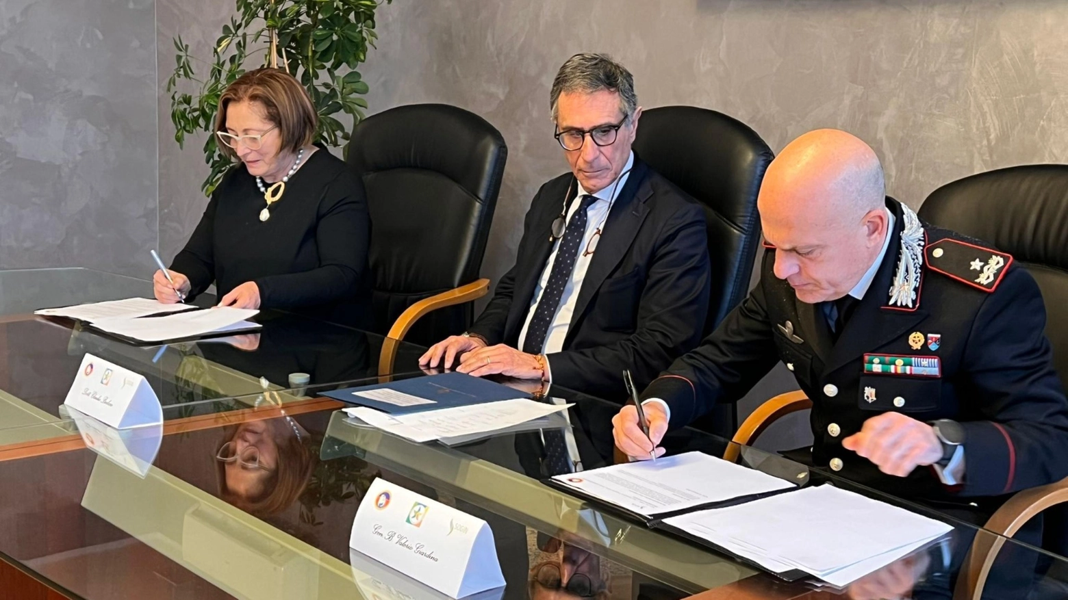 Sogin e Carabinieri firmano il protocollo d'intesa a Roma, 14 dicembre 2022 (Ansa)