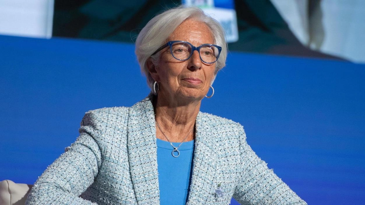 La svolta della Bce. Stop al rialzo dei tassi. Ma Lagarde avverte:: "È presto per un taglio"