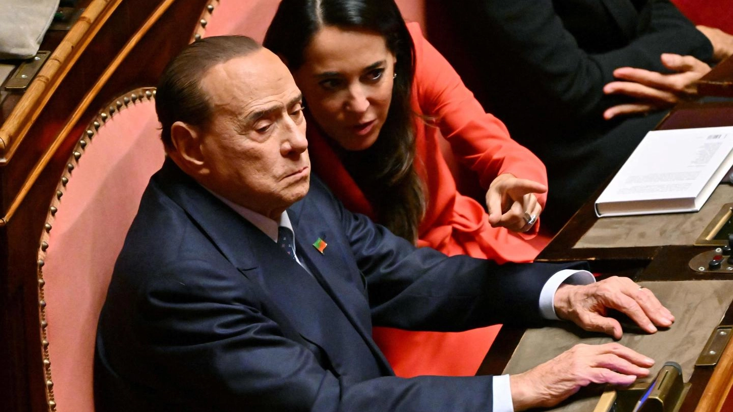 Silvio Berlusconi e Licia Ronzulli al Senato