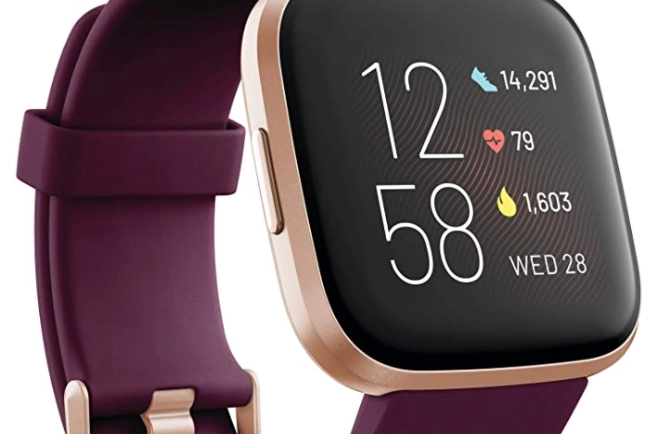 Fitbit - ‎Versa 2 Health & Fitness Smartwatch su amazon.com