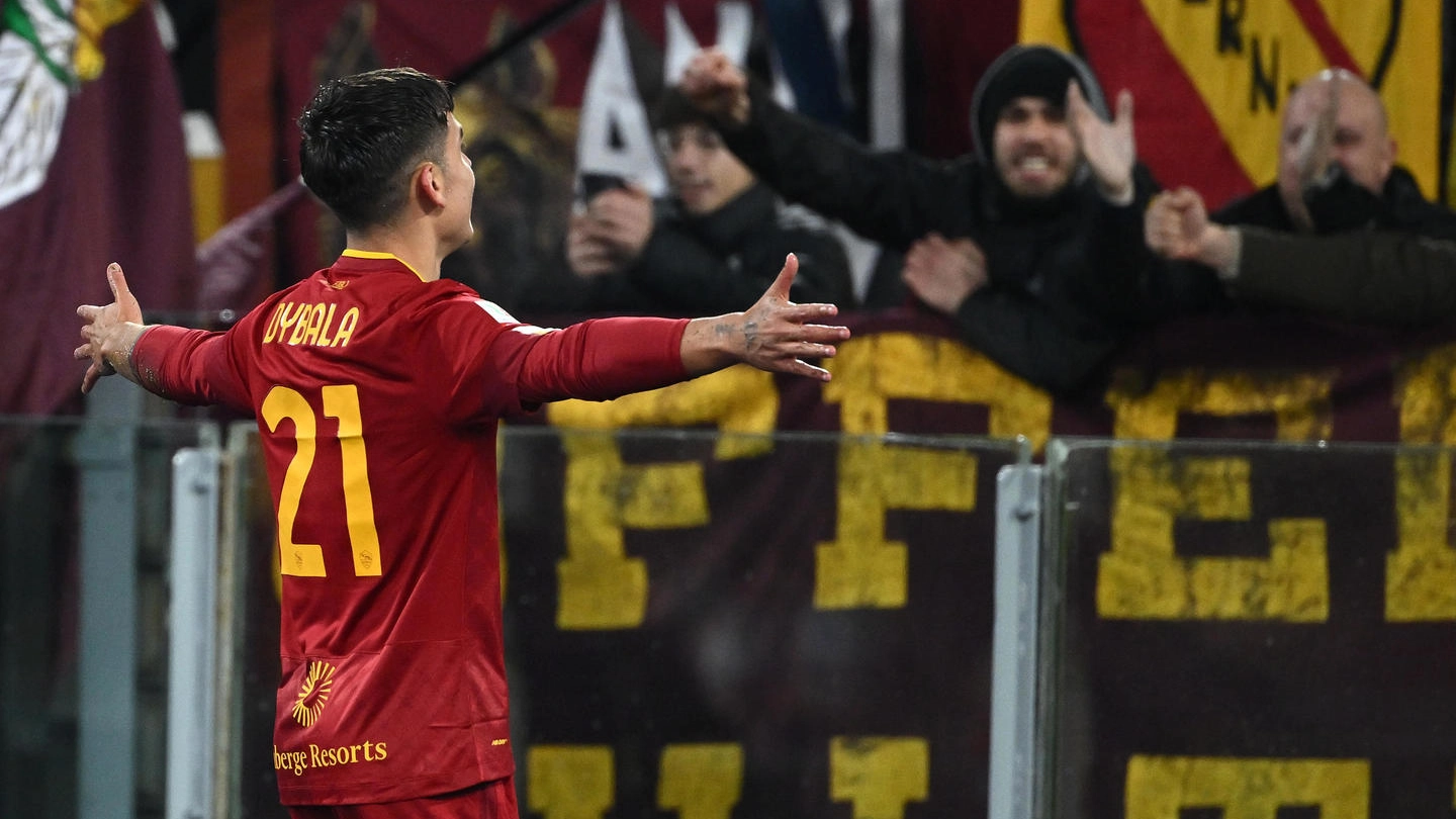 Dybala segna il gol dell'1-0 per la Roma, Genoa ko in Coppa Italia (Ansa)