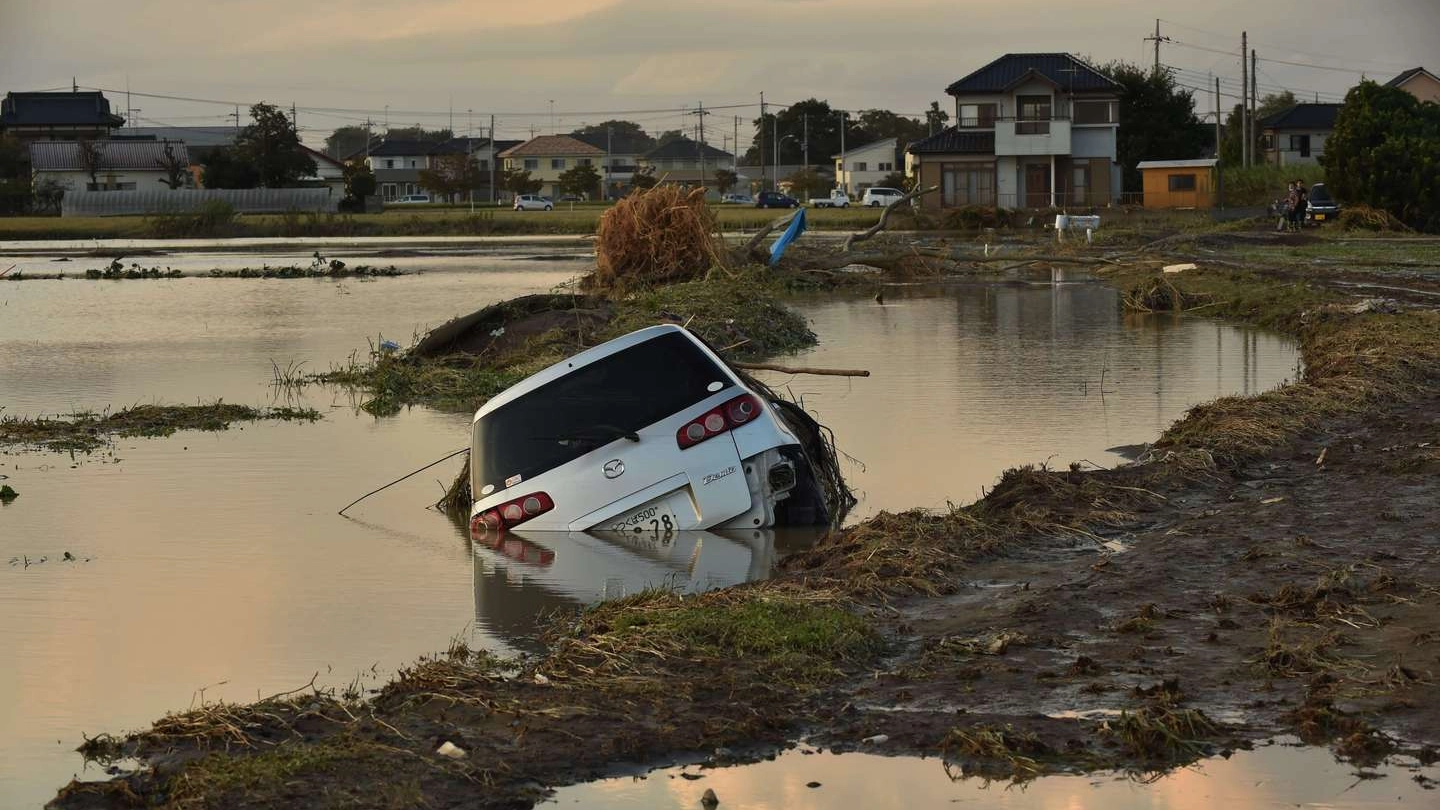 Il tifone Etau ha spazzato il Giappone (AFP)