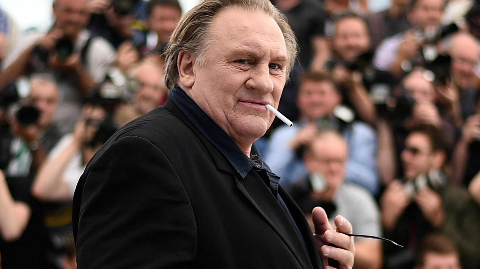 "Molestate da Depardieu"  Tredici attrici contro il divo