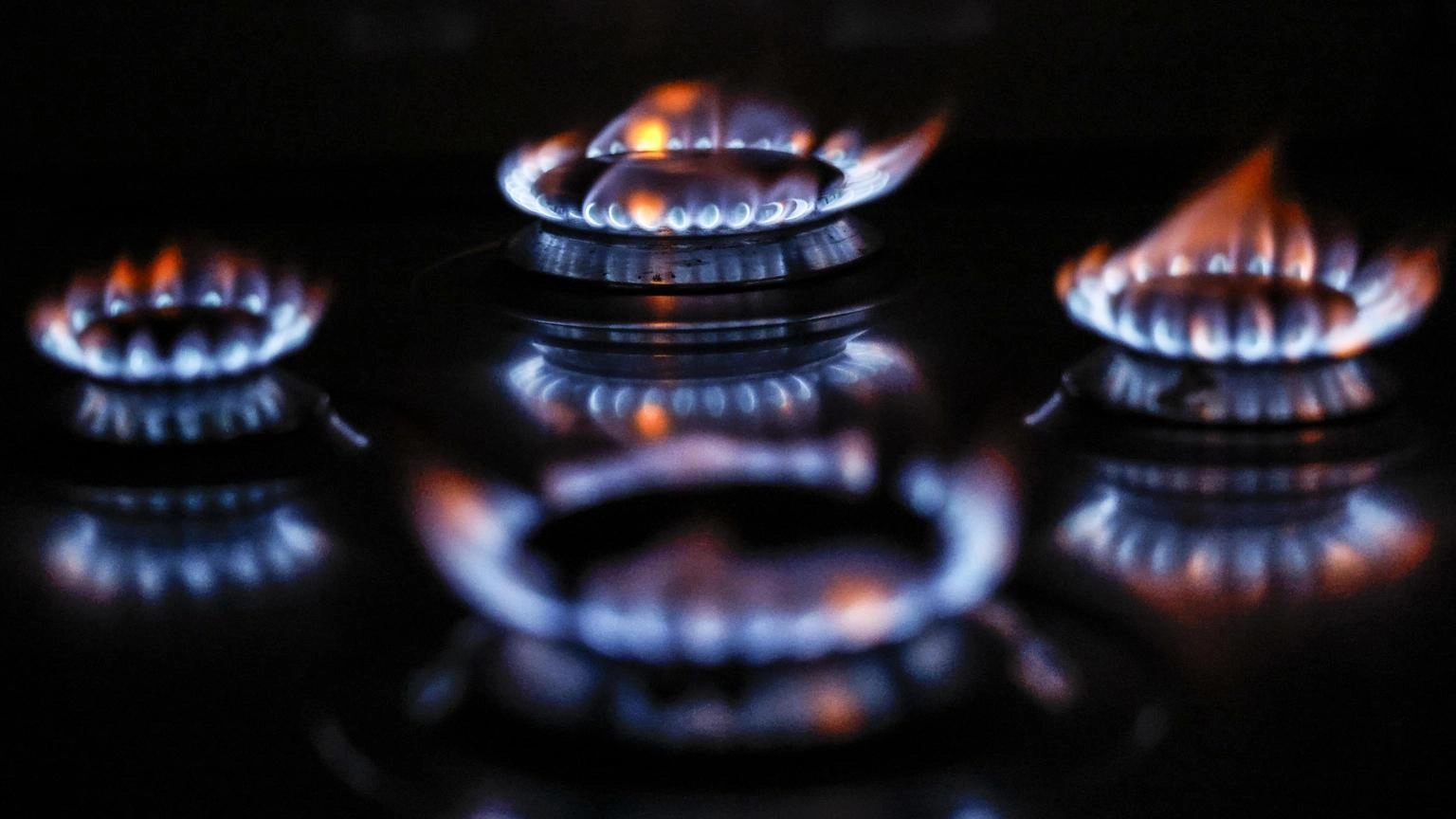 Il gas parte in leggero ribasso (-1%) a 27,9 euro al Megawattora