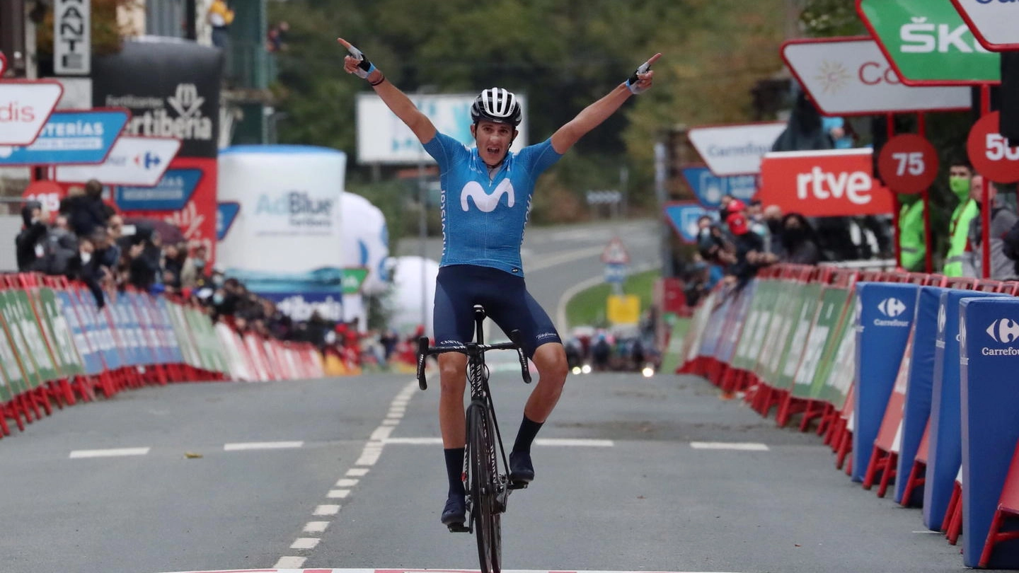 Soler (Movistar) vince la tappa 2 alla Vuelta 2020 (Ansa)