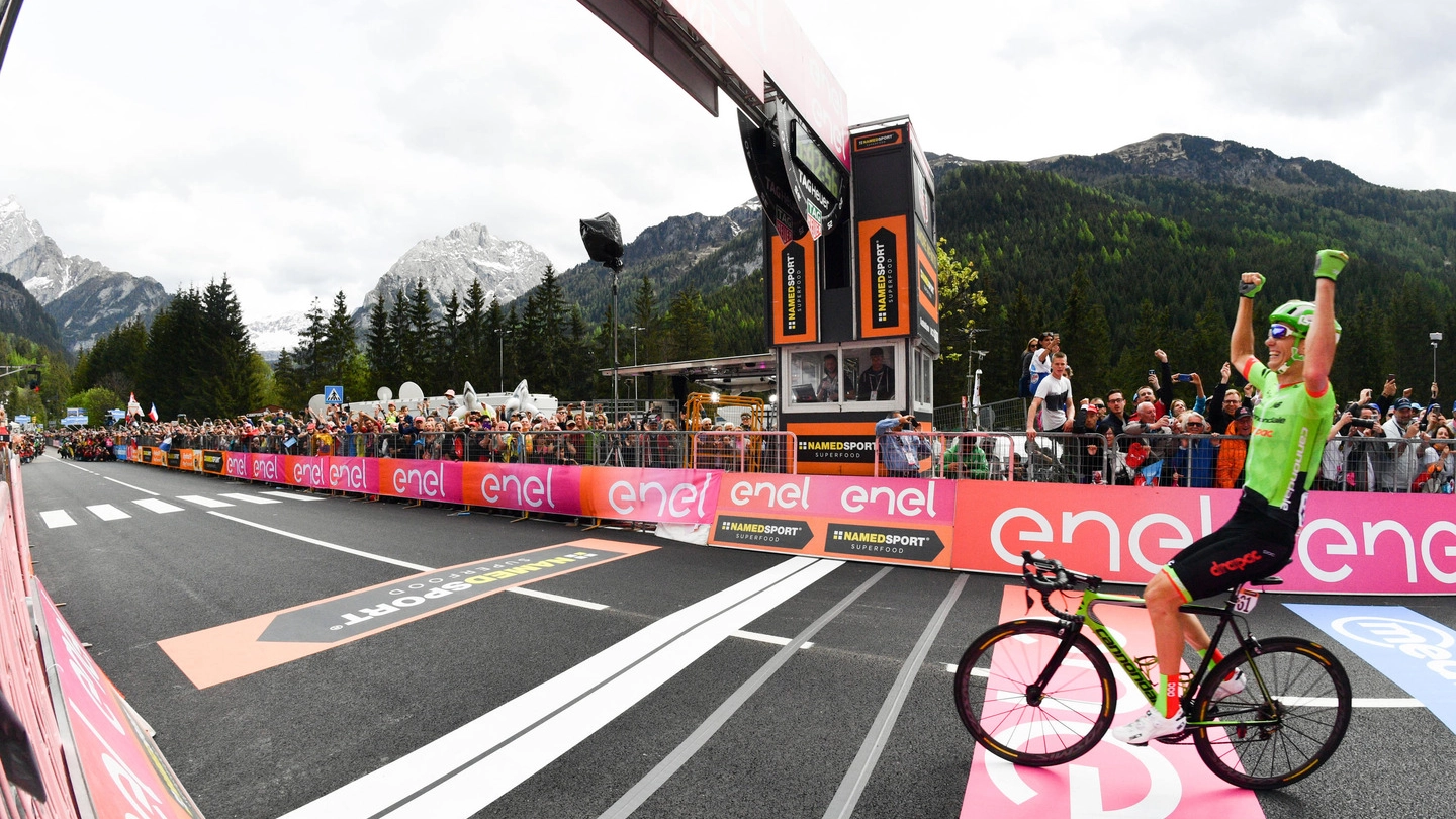 Giro d'Italia 2017, Pierre Rolland vince la tappa 17 (LaPresse)