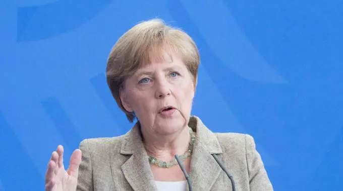 Grecia, Merkel: "Nessun accordo definitivo stasera o lunedì"