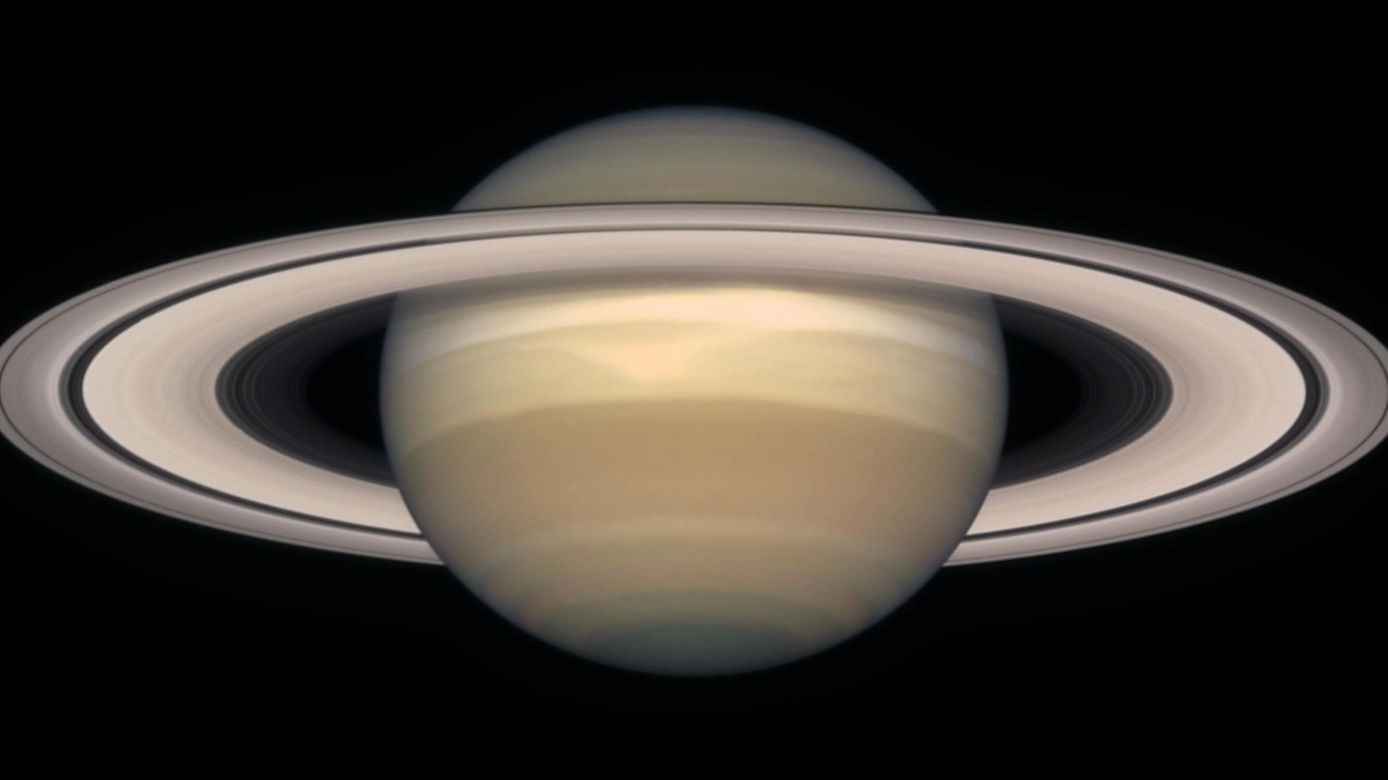 Saturno in un momento del suo moto nel quale gli anelli sono ben visibili dalla Terra