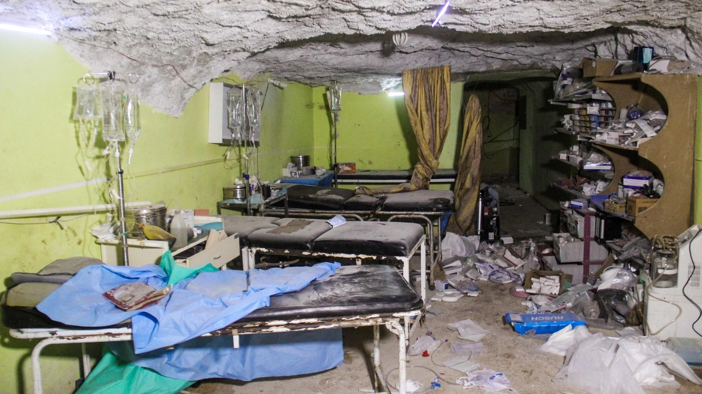 Siria, il bombardamento dell'ospedale a Khan Sheikhun (Afp)