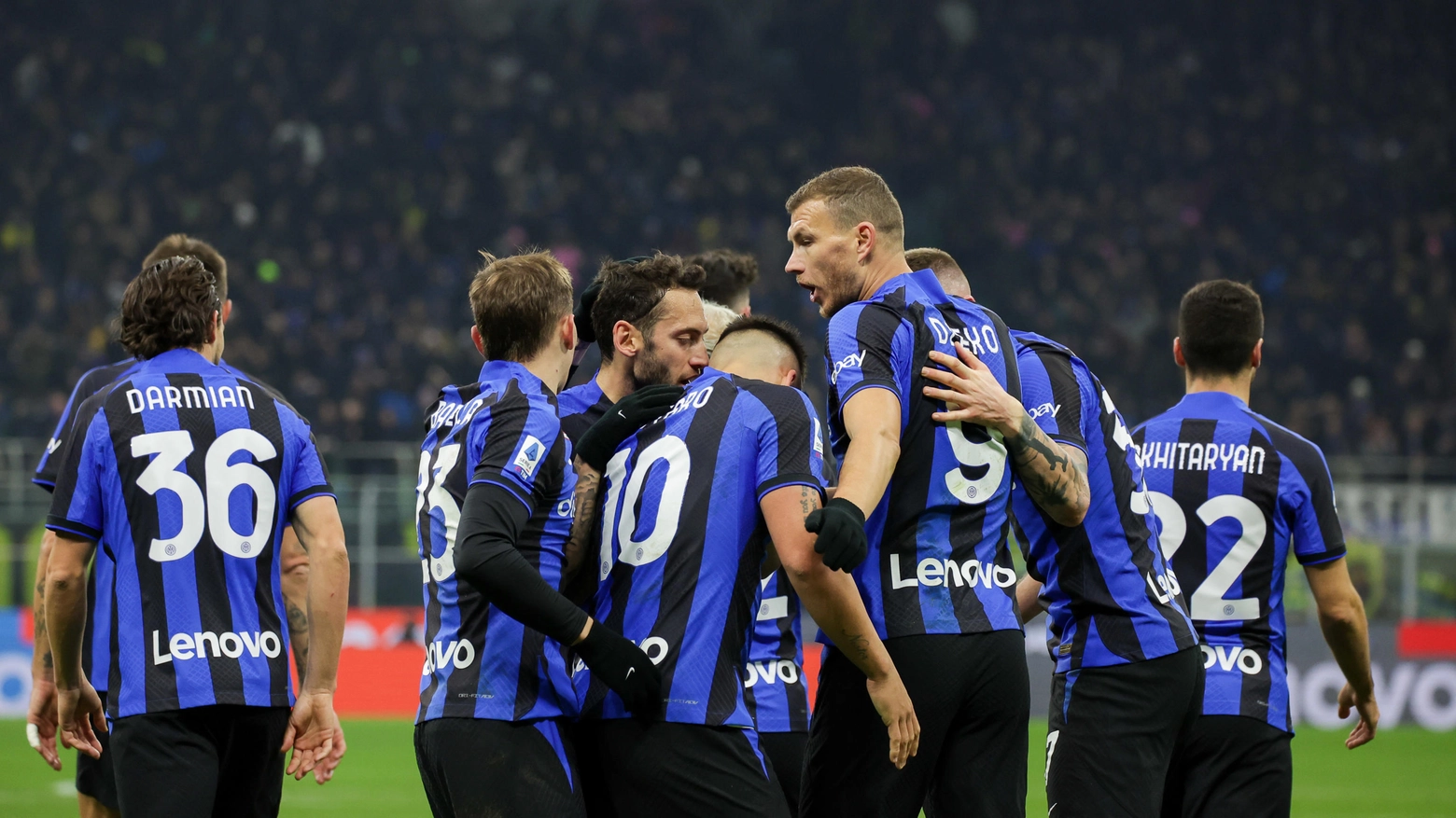 L'Inter, dopo la vittoria nel derby, si trova in seconda posizione a -13 dal Napoli